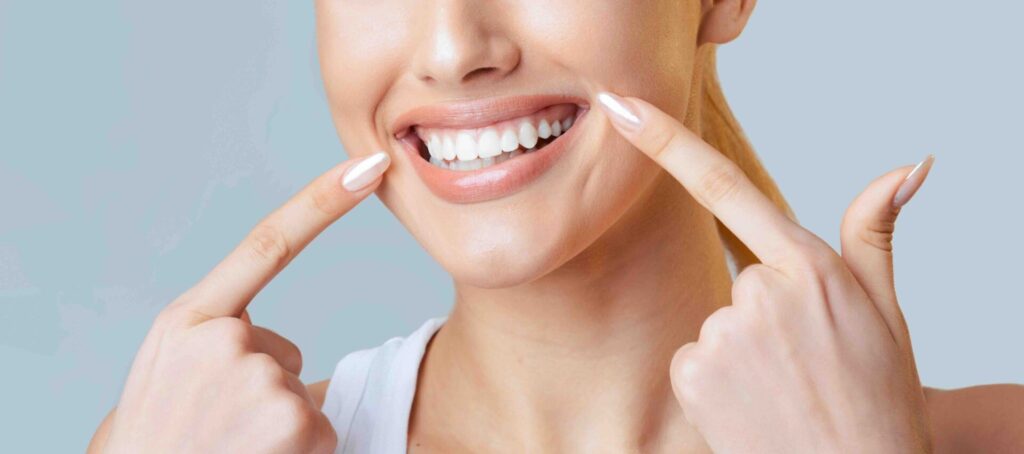 sbiancamento dentale con corone